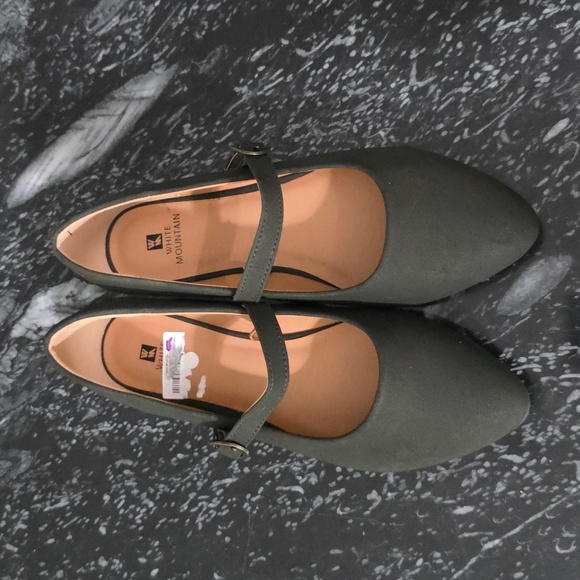 BRAND NEW WHITE MOUNTAIN MARY JANE  WOMENS FLATS - Picture 3 of 16
